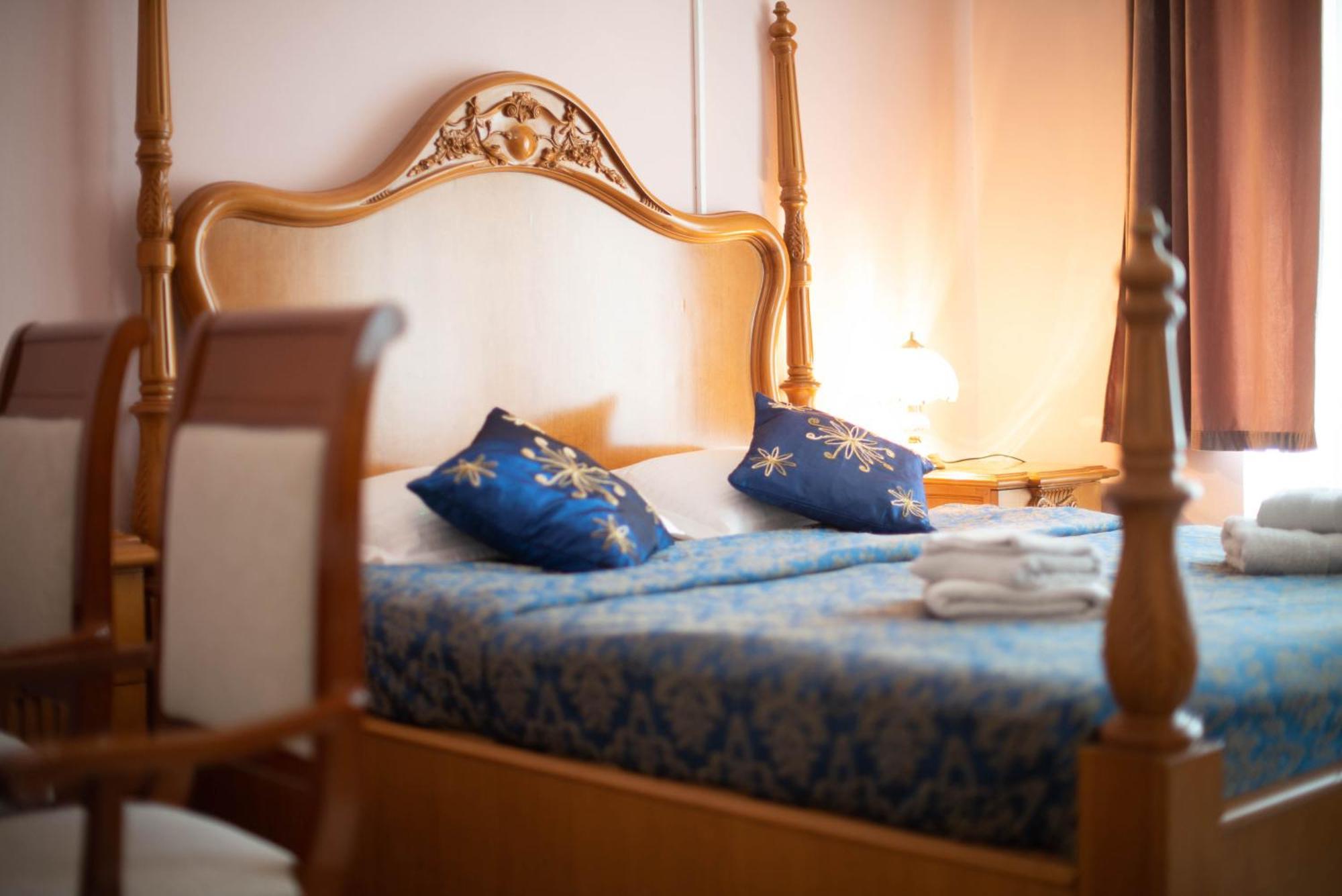 PUY Giovanna Boutique Rooms & Pool מראה חיצוני תמונה