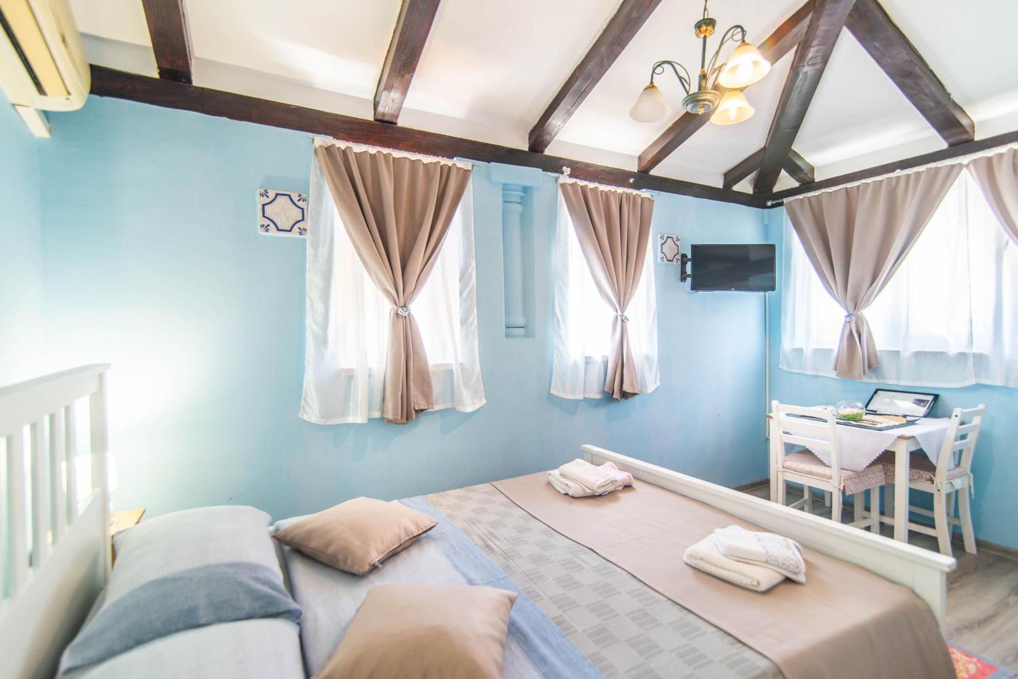PUY Giovanna Boutique Rooms & Pool מראה חיצוני תמונה