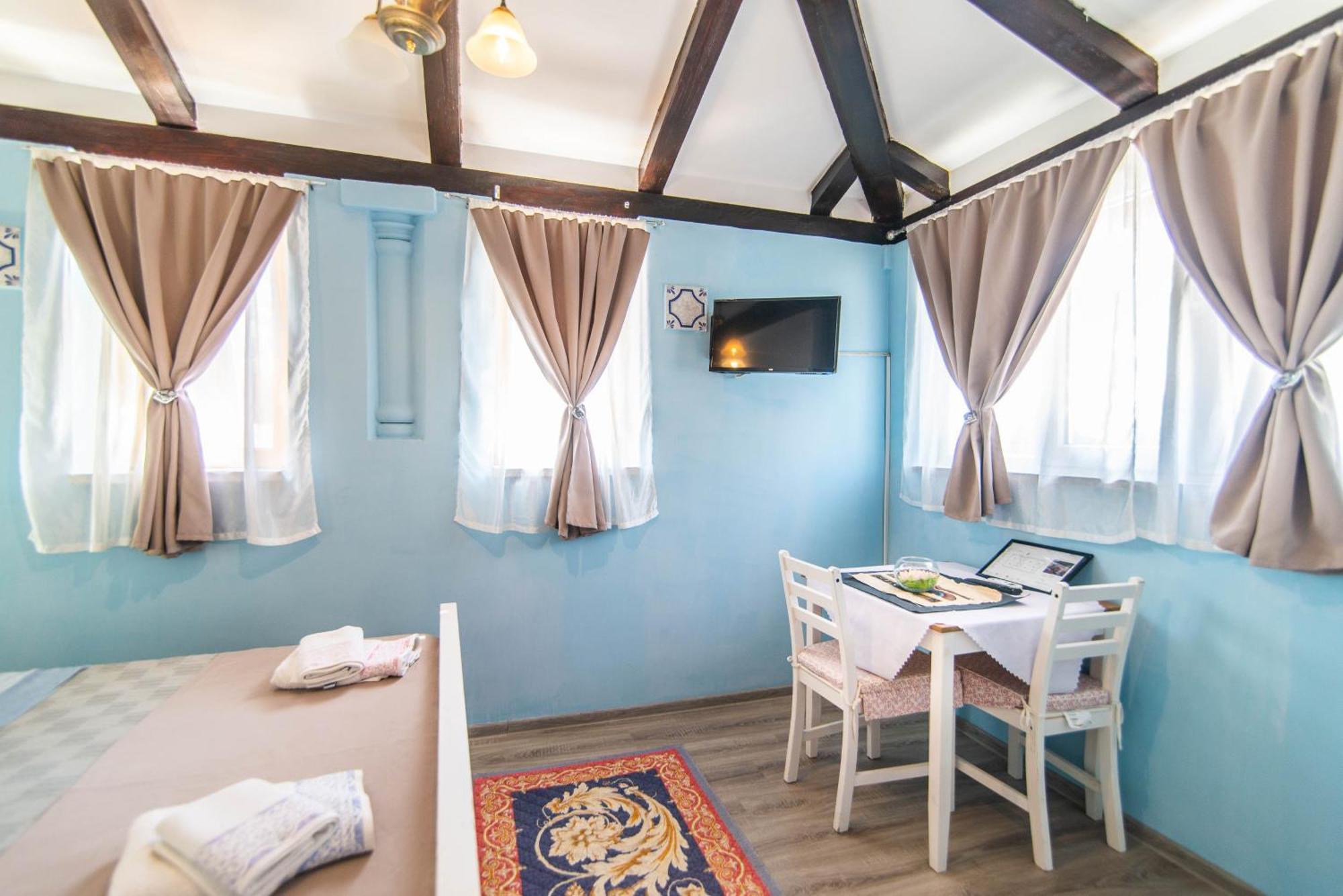 PUY Giovanna Boutique Rooms & Pool מראה חיצוני תמונה