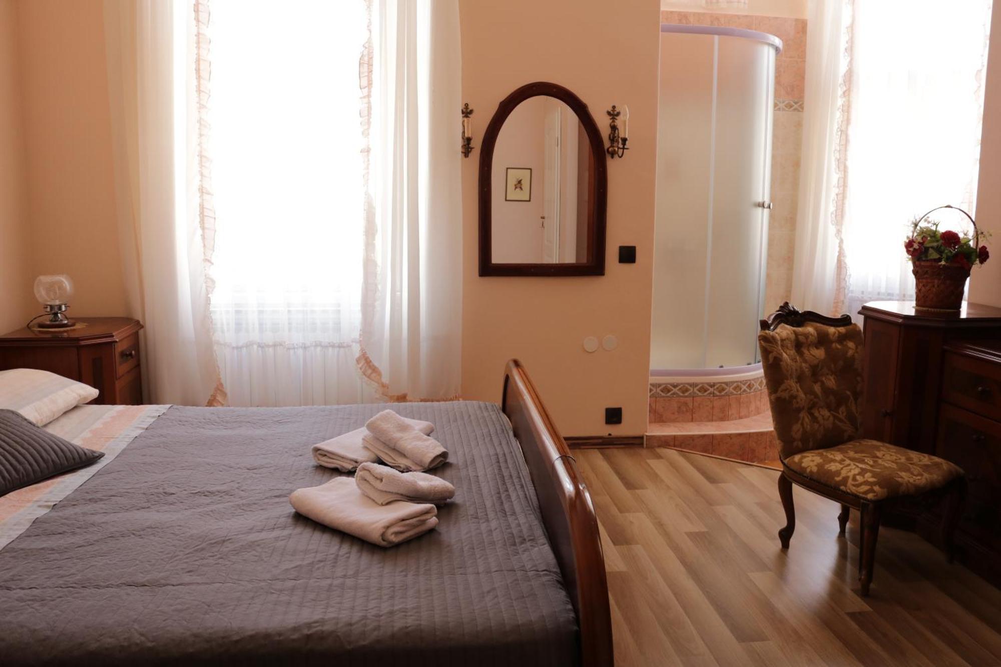 PUY Giovanna Boutique Rooms & Pool מראה חיצוני תמונה